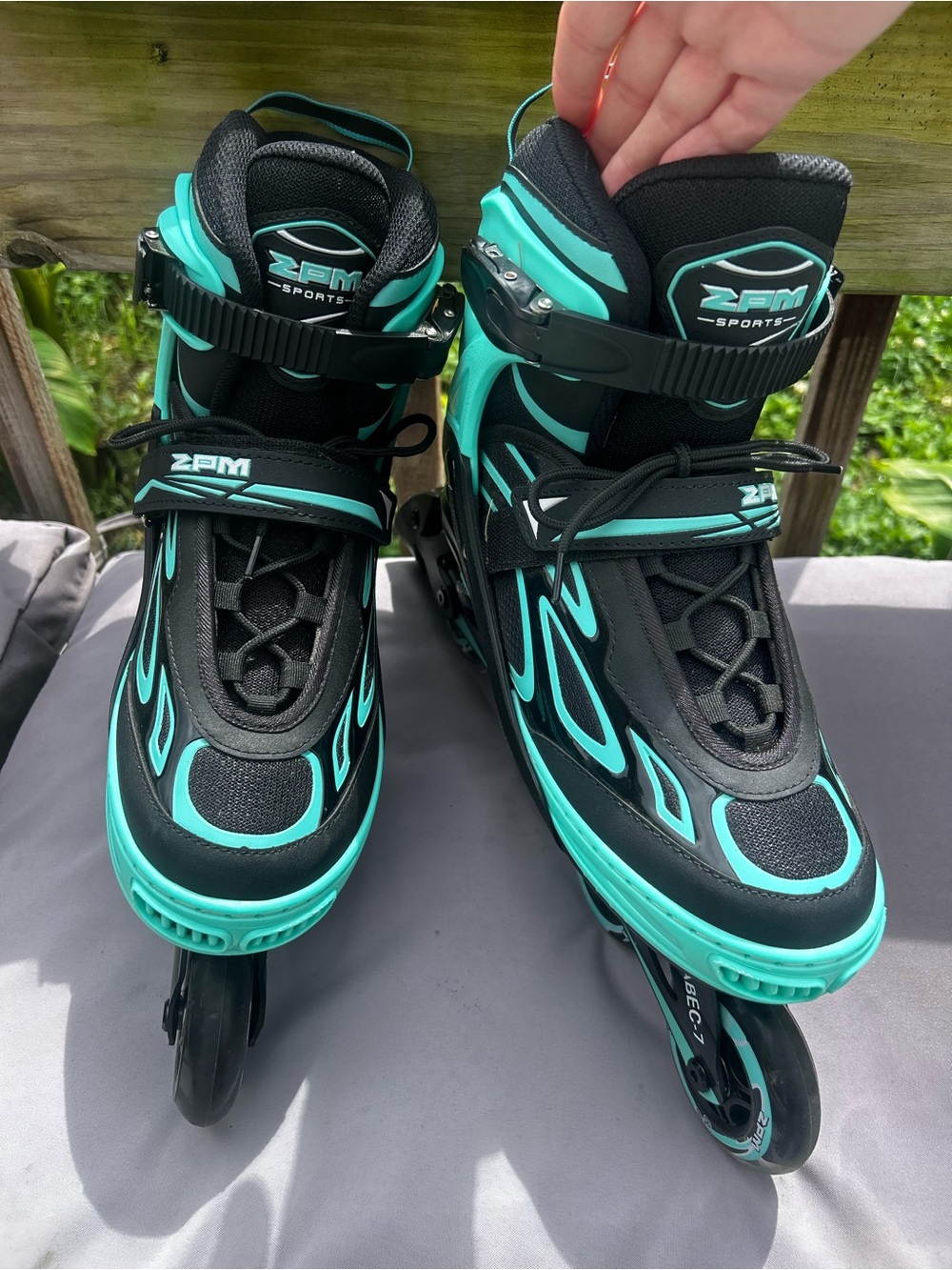 2PM SPORTS INLINE ROLLER Blades Mint Sz XL EU 42-44.5 SIZE CHART INCLUDED ADJUST